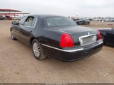 LINCOLN TOWN CAR SIGNATURE L 2LNHM85WX8X636193 fotografie