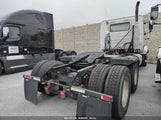 VOLVO VNL 4V4NC9DG7HN983559 снимка
