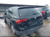 VOLKSWAGEN TIGUAN 3VV3B7AX9JM068003 снимка