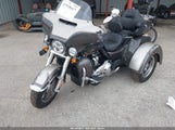 HARLEY-DAVIDSON FLHTCUTG 1HD1MAF12PB859697 снимка