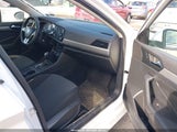 VOLKSWAGEN JETTA 1.4T R-LINE/1.4T S/1.4T SE 3VWC57BU3MM071832 снимка