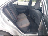 TOYOTA COROLLA LE 5YFBURHE6KP935436 снимка