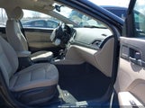 HYUNDAI ELANTRA SE KMHD84LF0HU065657 снимка
