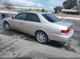 TOYOTA CAMRY LE 4T1BG22K5YU950742 снимка