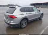 VOLKSWAGEN TIGUAN 2.0T SE/2.0T SE R-LINE BLACK/2.0T SEL 3VV2B7AX6LM084173 снимка