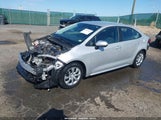 TOYOTA COROLLA LE 5YFEPMAE8MP153935 снимка