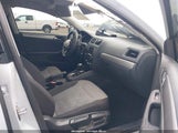 VOLKSWAGEN JETTA 1.4T S 3VW2B7AJ2HM389734 снимка