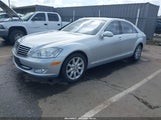MERCEDES-BENZ S 550 WDDNG71X18A153424 photo