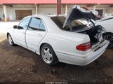 MERCEDES-BENZ E 320 WDBJF65J61B183965 снимка
