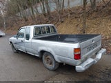 TOYOTA PICKUP 1/2 TON EX LNG WHLBSE DLX JT4RN93PXN5057323 photo