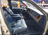 LINCOLN TOWN CAR SIGNATURE/TOURNAMENT 1LNLM82W9RY690746 photo
