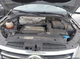 VOLKSWAGEN TIGUAN S/SE/SE W/LEATHER/SEL/WOLFSBURG WVGBV7AX2AW515073 fotografie