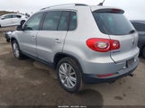 VOLKSWAGEN TIGUAN S/SE/SE W/LEATHER/SEL/WOLFSBURG WVGBV7AX2AW515073 fotografie