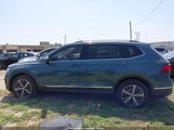 VOLKSWAGEN TIGUAN 2.0T SE/2.0T SEL/2.0T SEL R-LINE/2.0T SEL R-LINE BLACK 3VV3B7AX0KM119180 photo