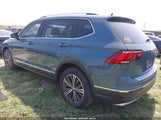 VOLKSWAGEN TIGUAN 2.0T SE/2.0T SEL/2.0T SEL R-LINE/2.0T SEL R-LINE BLACK 3VV3B7AX0KM119180 photo