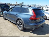 VOLVO V60 CROSS COUNTRY T5 YV4102WK5M1068817 photo