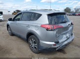 TOYOTA RAV4 XLE 2T3WFREV9JW410102 снимка