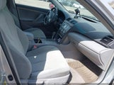 TOYOTA CAMRY LE 4T1BE46K39U383900 снимка
