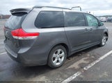 TOYOTA SIENNA LE V6 8 PASSENGER 5TDKK3DC0CS273580 снимка
