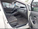 TOYOTA PRIUS THREE JTDKN3DUXB1463897 снимка