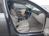 VOLKSWAGEN PASSAT 2.5L SE 1VWBH7A34DC144185 photo