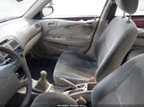 TOYOTA COROLLA CE 1NXBR12E3XZ211401 снимка
