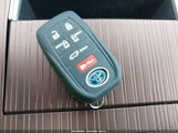 TOYOTA SIENNA XLE 5TDYRKEC6MS046412 снимка