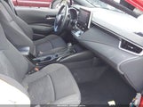 TOYOTA COROLLA SE JTND4MBE3M3105749 снимка