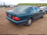 MERCEDES-BENZ E 320 WDBJF55F7TJ022572 снимка