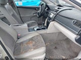 TOYOTA CAMRY HYBRID XLE 4T1BD1FK0CU044147 photo