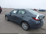 TOYOTA YARIS IA 3MYDLBYV9JY321158 снимка