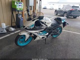 YAMAHA YZFR3 A MH3RH18Y2RK017398 photo