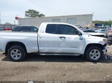 TOYOTA TUNDRA SR5 5.7L V8 5TFRW5F1XHX218744 снимка