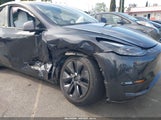 TESLA MODEL Y LONG RANGE DUAL MOTOR ALL-WHEEL DRIVE 7SAYGDEE7RF117702 fotografie