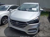 HYUNDAI TUCSON SE KM8J33A48HU355593 снимка
