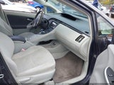TOYOTA PRIUS THREE JTDKN3DU6B5371632 снимка