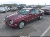 MERCEDES-BENZ E 320 WDBJF55F1TJ014578 снимка