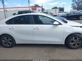 KIA FORTE LXS 3KPF24AD2ME300889 photo