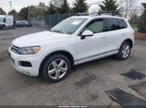 VOLKSWAGEN TOUAREG 3.6L LUX WVGEF9BP6ED012796 photo