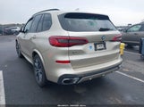 BMW X5 XDRIVE40I 5UXCR6C56KLL35602 photo