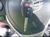 TOYOTA RAV4 XLE JTMWFREV6GJ099056 снимка