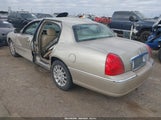 LINCOLN TOWN CAR SIGNATURE 1LNHM81V47Y619241 fotografie