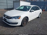VOLKSWAGEN PASSAT 1.8T S 1VWAT7A34FC104038 снимка