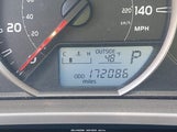 TOYOTA RAV4 XLE JTMRFREV6D5013620 снимка