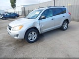 TOYOTA RAV4 JTMZF4DVXAD028188 снимка