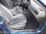 VOLKSWAGEN JETTA 1.4T R-LINE/1.4T S/1.4T SE 3VWC57BU4KM211870 снимка