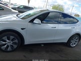 TESLA MODEL Y LONG RANGE DUAL MOTOR ALL-WHEEL DRIVE 7SAYGDEE5RA222333 photo