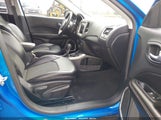 JEEP COMPASS LATITUDE 4X4 3C4NJDBBXJT104122 снимка