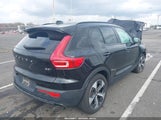 VOLVO XC40 B5 PLUS DARK THEME YV4L12UWXP2009398 снимка