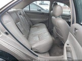 TOYOTA CAMRY LE 4T1BE32K52U042004 снимка